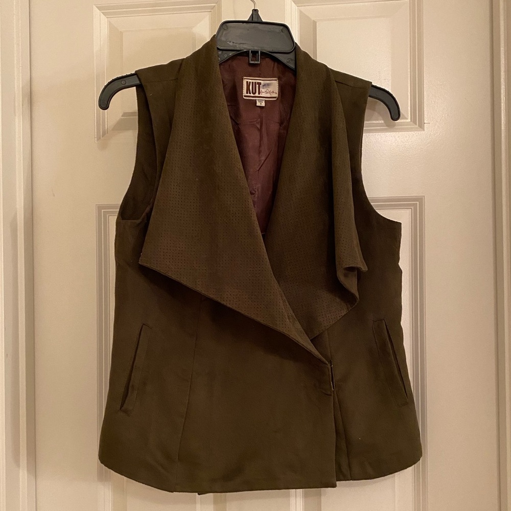 KUT vest